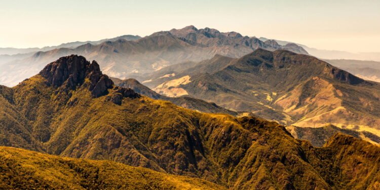 Essa cidade no interior de São Paulo é cercada por montanhas e tem clima ameno o ano inteiro