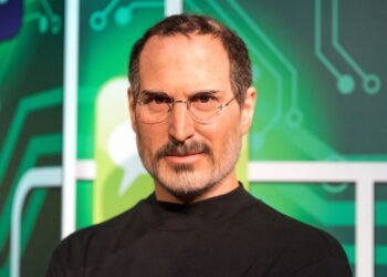 Ficar rico sem diploma? Conheça quem são os bilionários que não concluíram a faculdade