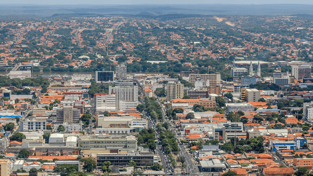 Essa capital do Nordeste combina estrutura urbana, ensino e tradição