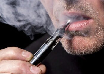 Vape faz mal? Entenda os riscos e a verdade por trás do cigarro eletrônico