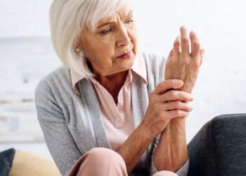 Novo método promete diagnosticar a artrite em minutos