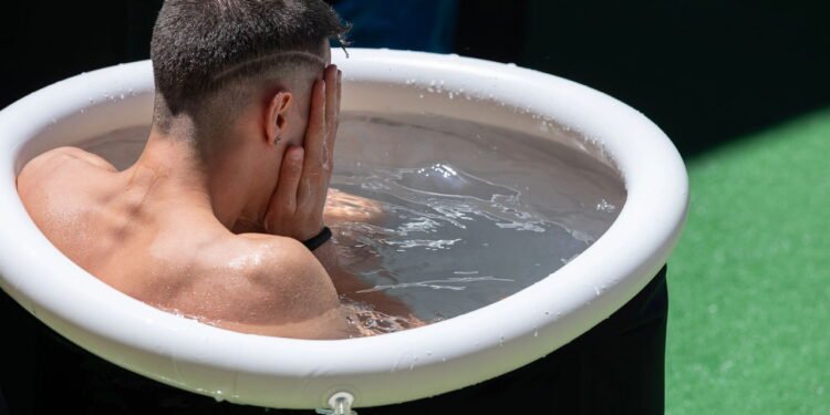 Banho Frio- Créditos: depositphotos.com / giorgiorossi73