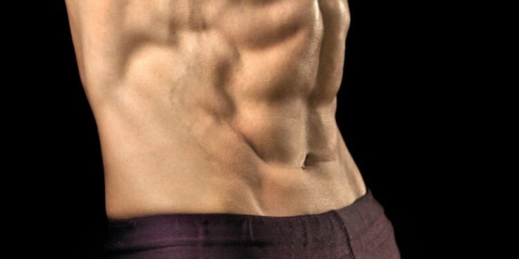 Barriga definida // Créditos: depositphotos.com / czuber