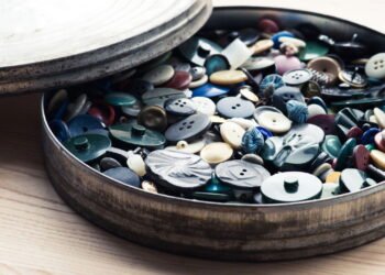 Dicas para criar objetos decorativos incríveis com botões antigos