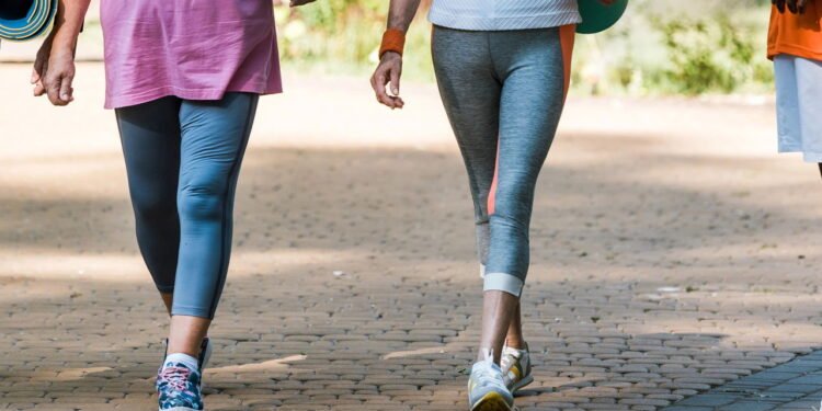 Caminhar pode prevenir 13 tipos de câncer, entenda o estudo