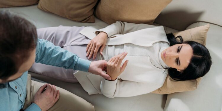 Nos Labirintos da Mente: Uma Jornada pela Consciência Humana