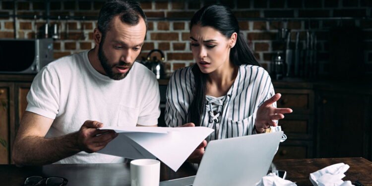 Conta de luz vai ficar mais cara, veja como economizar