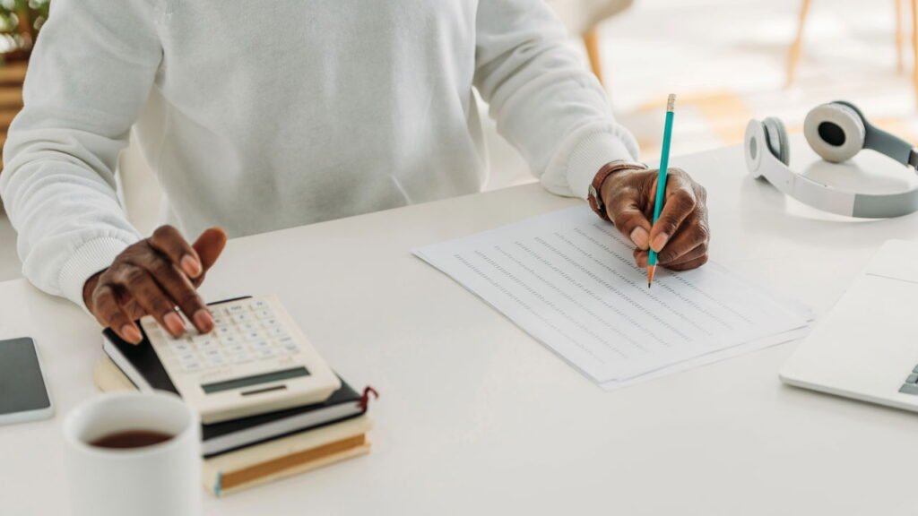 Conta de luz vai ficar mais cara, veja como economizar