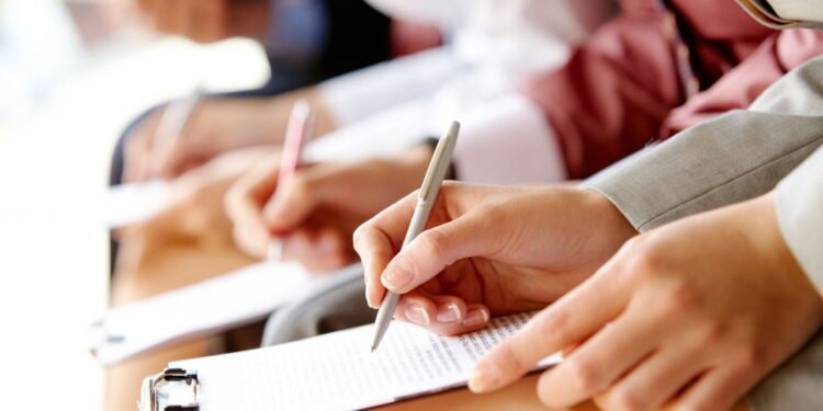 Como deduzir os custos de educação no imposto de renda?