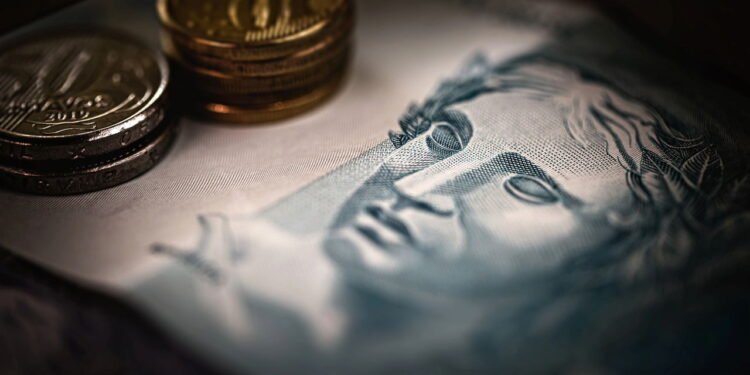 Quando é o 5º dia útil de maio? Veja quando você recebe