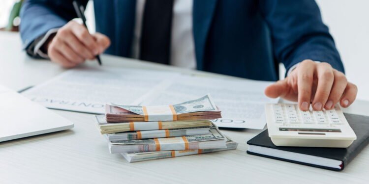 Com brasileiros, veja lista dos bilionários mais ricos da América do Sul em 2025