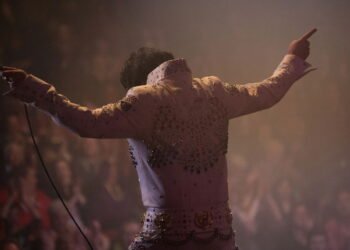 Aos 4 anos imitava Elvis, agora, encanta a todos com seu patrimônio