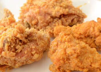 A melhor receita de frango empanado na AirFryer que você vai experimentar