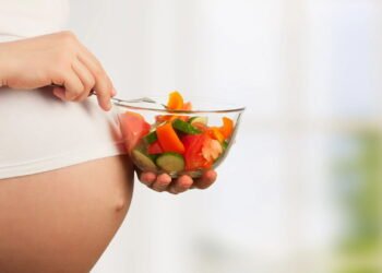 Está grávida? Veja como comer certo e proteger o seu bebê