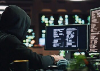 Novo golpe emite alerta falso do Google, entenda