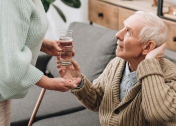 Quem está na terceira idade pode fazer essa rotina de 10 dias e se hidratar como nunca antes!