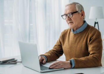 A verdade chocante sobre trabalhar depois dos 60 que ninguém conta