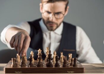 Cientista revela data em que atingimos nosso pico de inteligência na vida