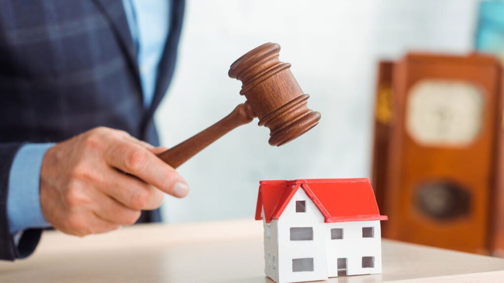 Leilão de imóveis oferece casas com até 67% de desconto, veja como participar