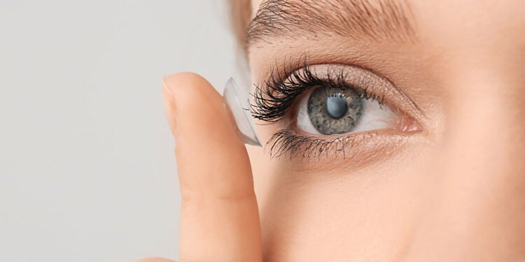 Cientistas projetam lentes de contato que podem ver luz invisível