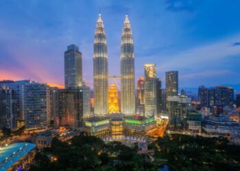 O país asiático que mistura religiões, línguas e tradições como nenhum outro