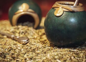 Ideias práticas para reaproveitar seus mates velhos e decorar com charme