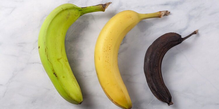 O que muda no seu corpo quando você come banana verde ou madura