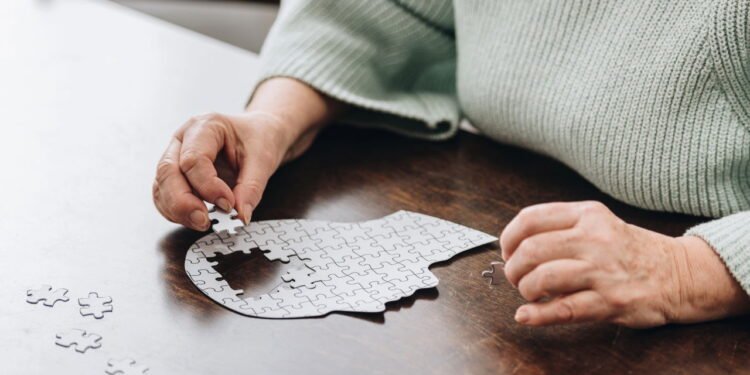 Especialistas explicam por que esquecemos os nomes das pessoas