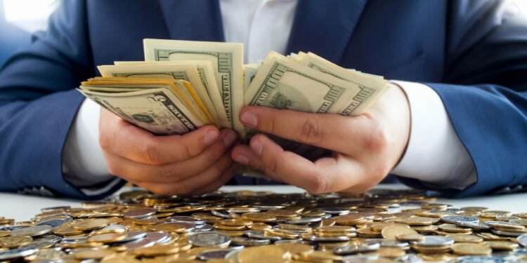 CEO anuncia que vai doar sua fortuna de R$ 900 bilhões após aposentadoria