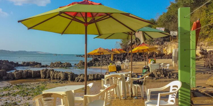 Essa cidade tem sol o ano todo, dunas incríveis e sabores inesquecíveis