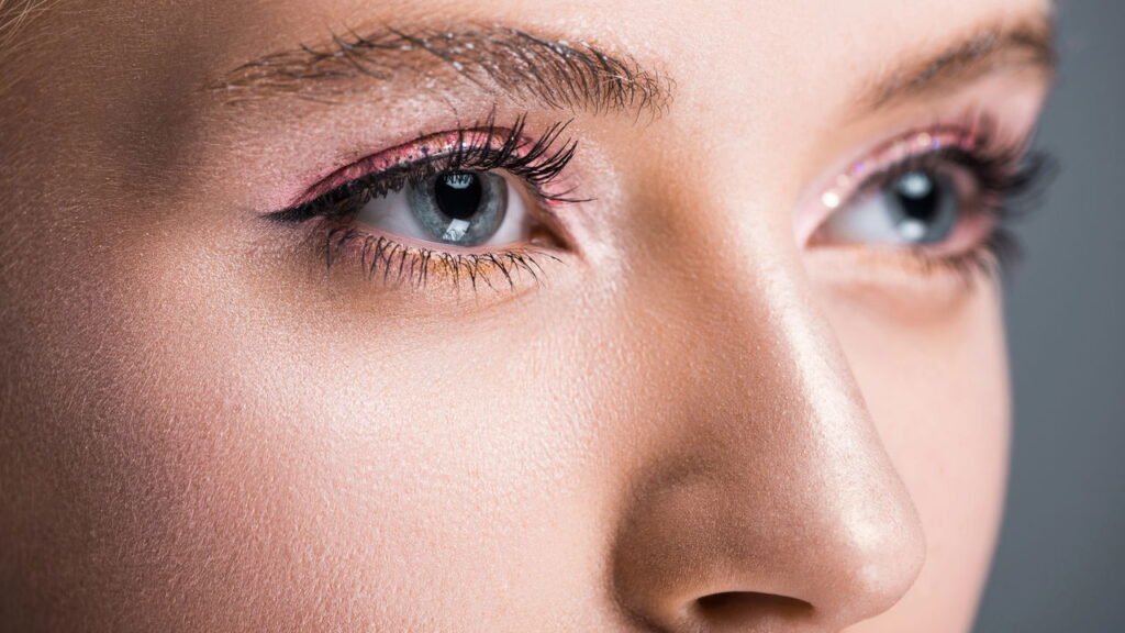 Cientistas revelam que você pode se comunicar apenas com os olhos