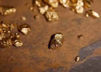 Lava recente revela sinais de ouro escondido sob a crosta terrestre