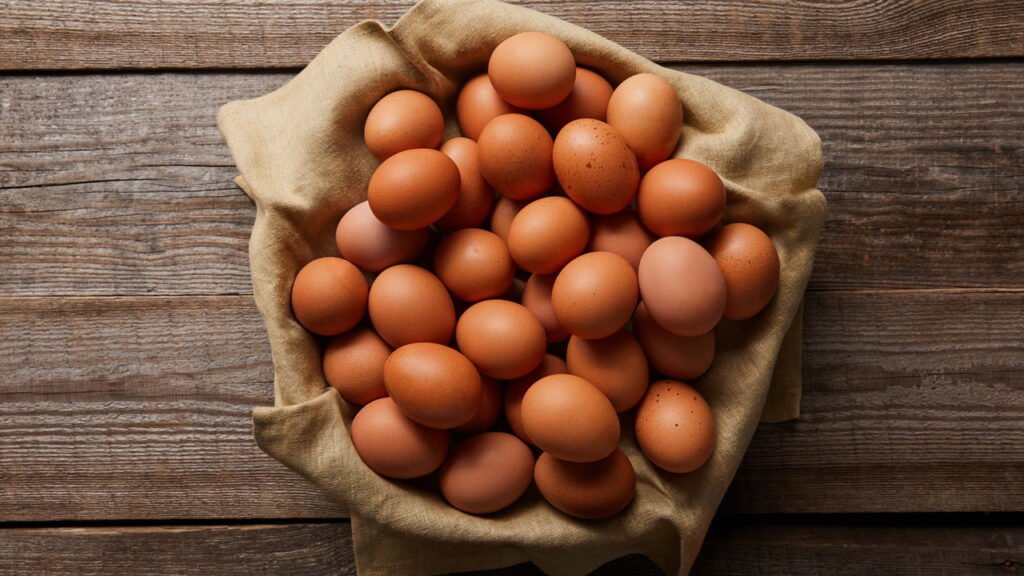 O problema silencioso que aparece na boca e como resolver com 5 alimentos