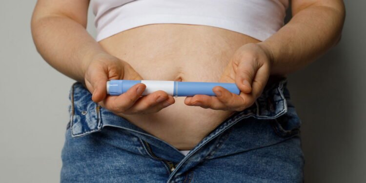 Caneta de emagrecimento // Créditos: depositphotos.com / MillaFedotova