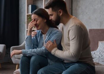 O que significa quando uma pessoa pede desculpas o tempo todo, segundo a psicologia