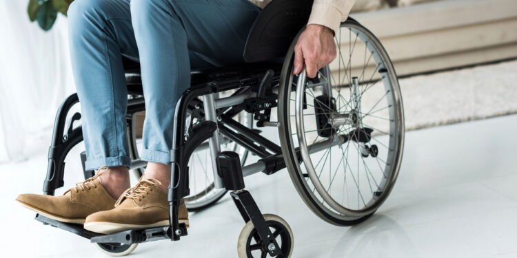 Benefício do INSS assegura pessoas com deficiência, veja quem possui direito