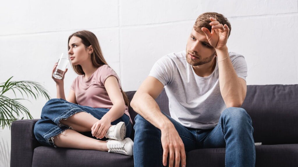 Estudo aponta que homens estão morrendo mais que mulheres de "síndrome do coração partido"