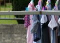 Truques pouco conhecidos para secar roupas mais rápido no inverno