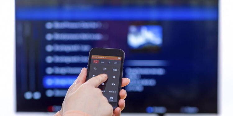 4 formas de conectar o celular na TV de maneira simples