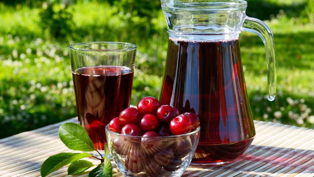 Este suco combate dores melhora o sono e protege o coração