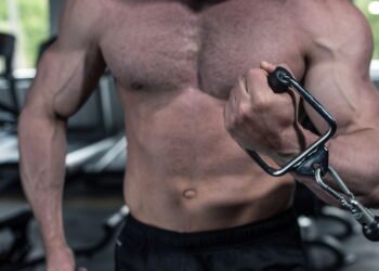 Pare de treinar errado! Este é o segredo mais eficaz para Braços definidos.