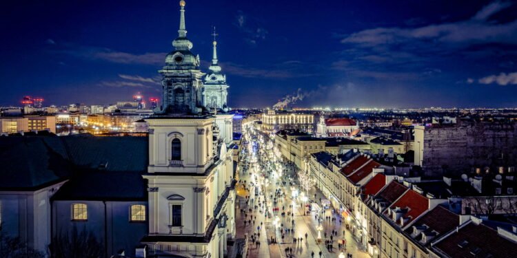 Essa cidade foi destruída na Segunda Guerra Mundial e hoje surpreende turistas