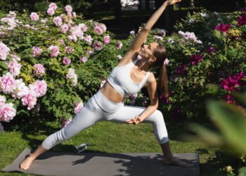 Cinco exercícios simples que aliviam gases e desincham a barriga