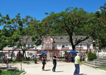 Essa cidade é o destino ideal para relaxar, comer bem e viver cultura