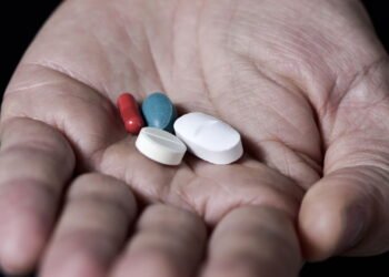 Dr. Alfredo Salim, médico: os perigos da Automedicação