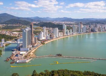 Por que essa cidade catarinense virou referência de vida à beira-mar
