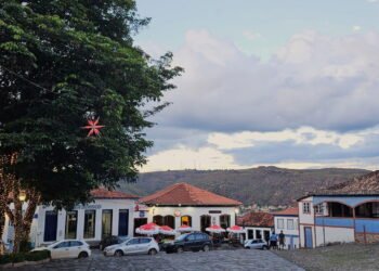 Uma cidade mineira esconde a trilha mais poética do Brasil