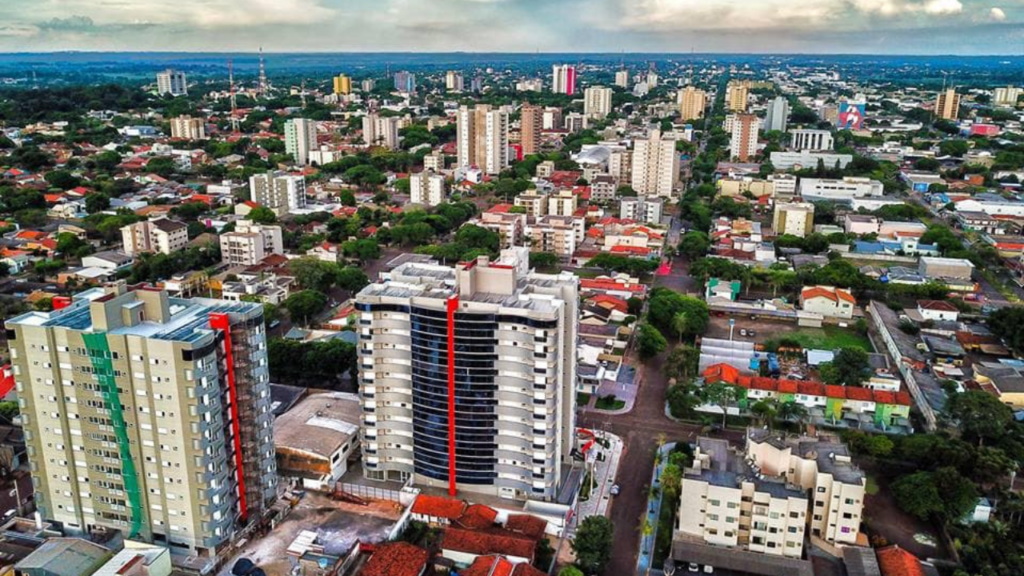 Cidade universitária atrai jovens e impressiona com educação de ponta