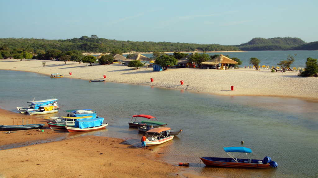 A praia de água doce considerada a mais linda do planeta está aqui