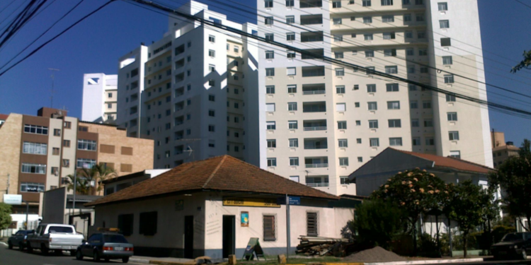 Cidade próxima à capital conquista moradores com qualidade de vida